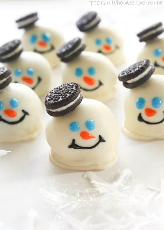 snowman oreo pops