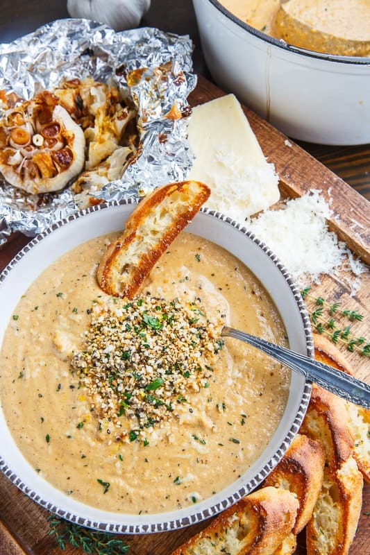 Asiago and Roasted Garlic Cauliflower Soup