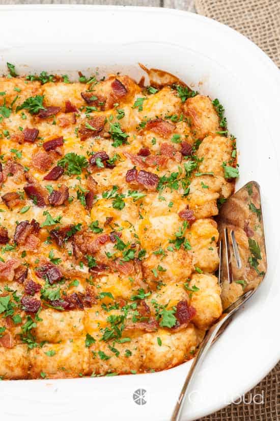 Cheesy-Tater-Tot-Breakfast-Bake