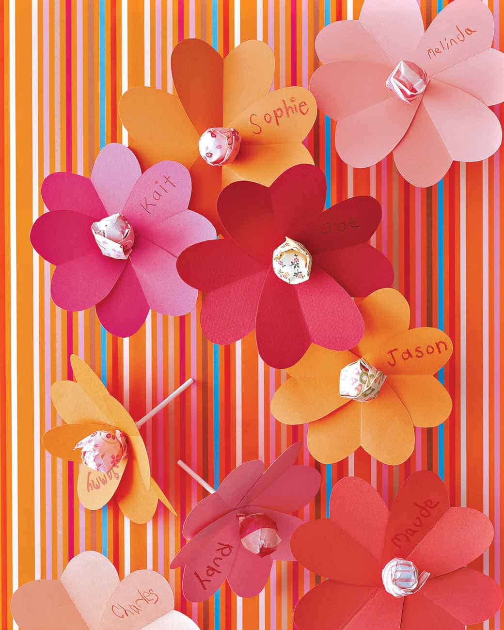 heart and flower lollipops