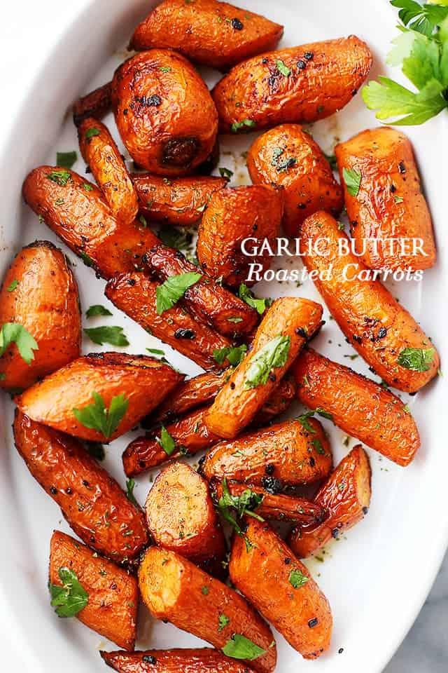 Garlic-Butter-Roasted-Carrots