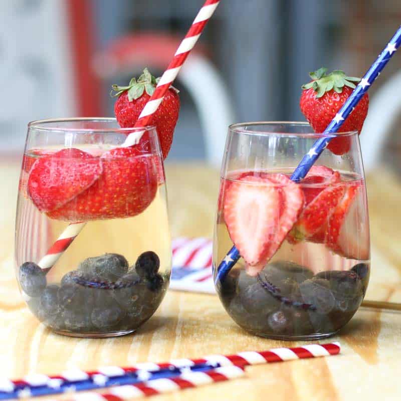 red-white-and-blue-sangria-sparklers